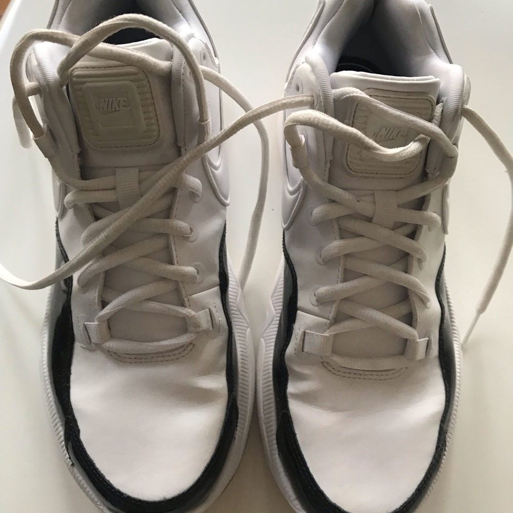 Nike men’s basketball shoes